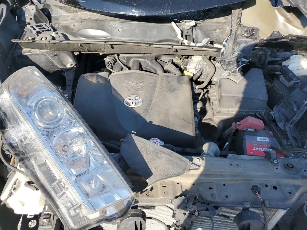 TOYOTA HIGHLANDER SE