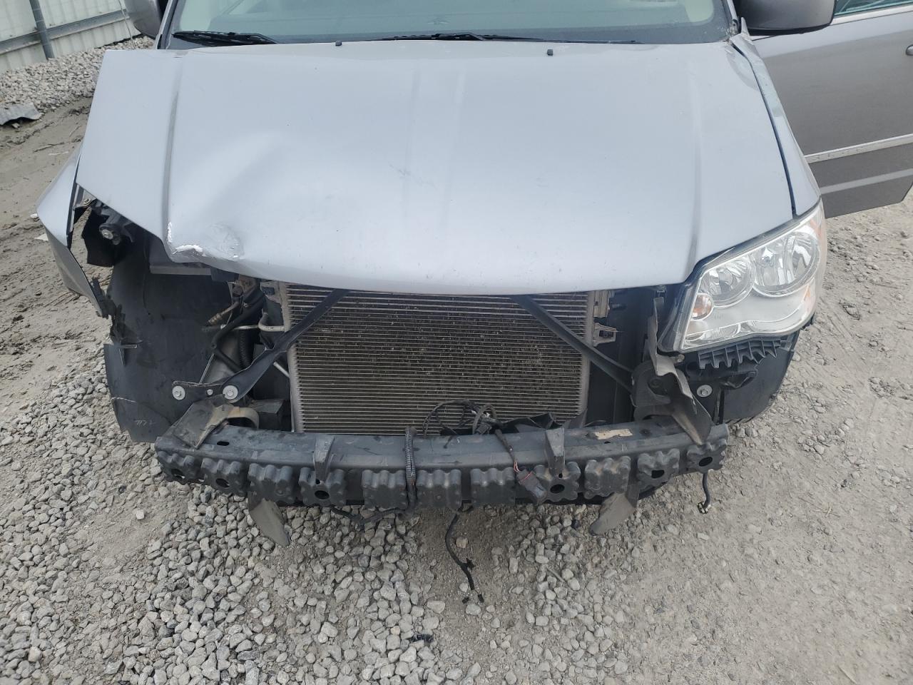 CHRYSLER TOWN & COUNTRY TOURING