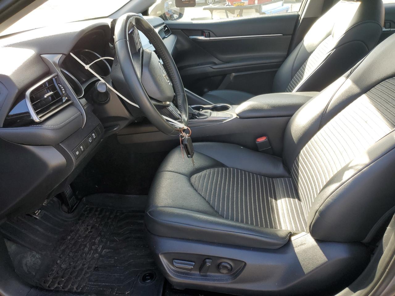 Lot #3318905936 2023 TOYOTA CAMRY SE N