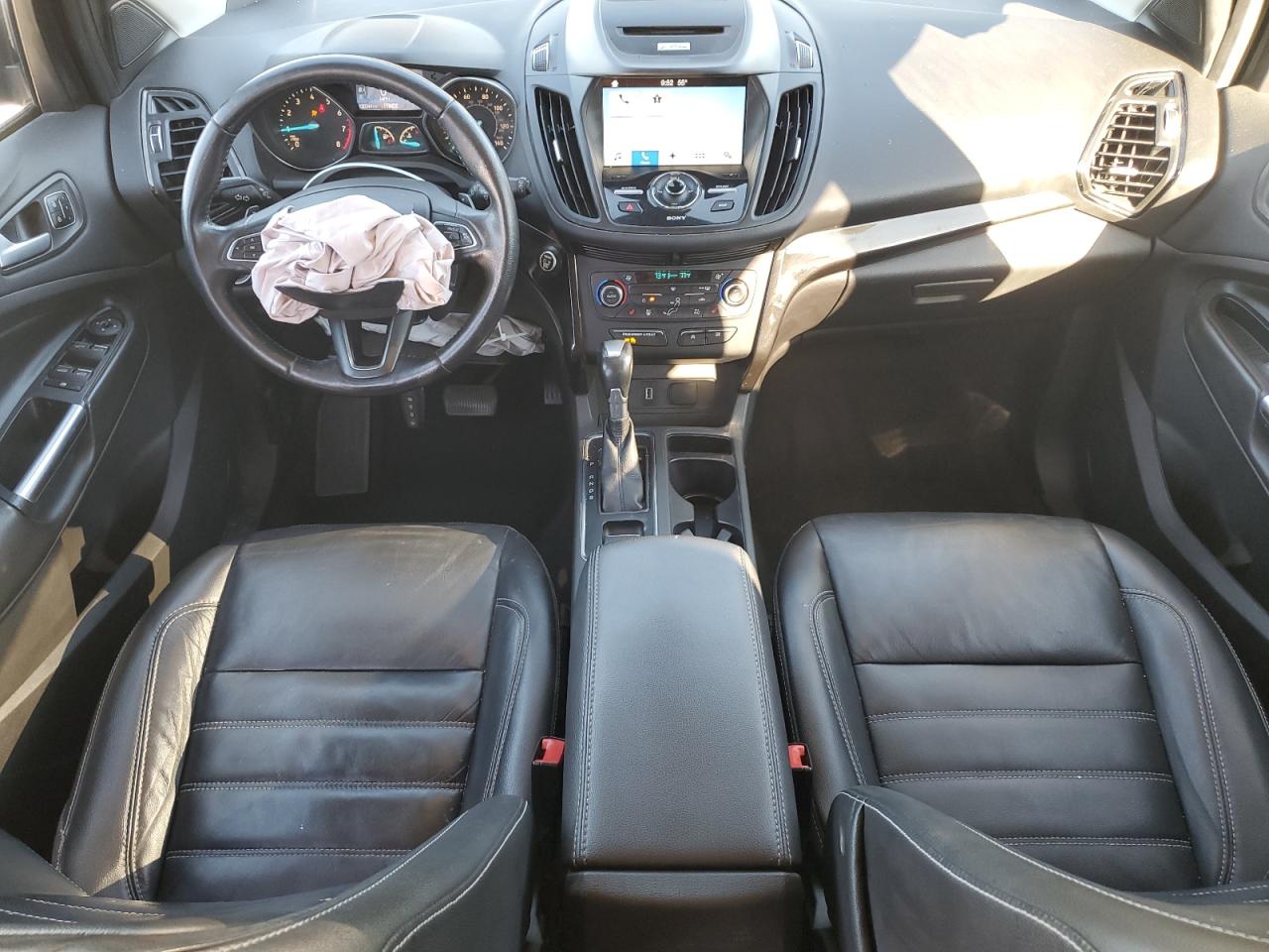 FORD ESCAPE TITANIUM