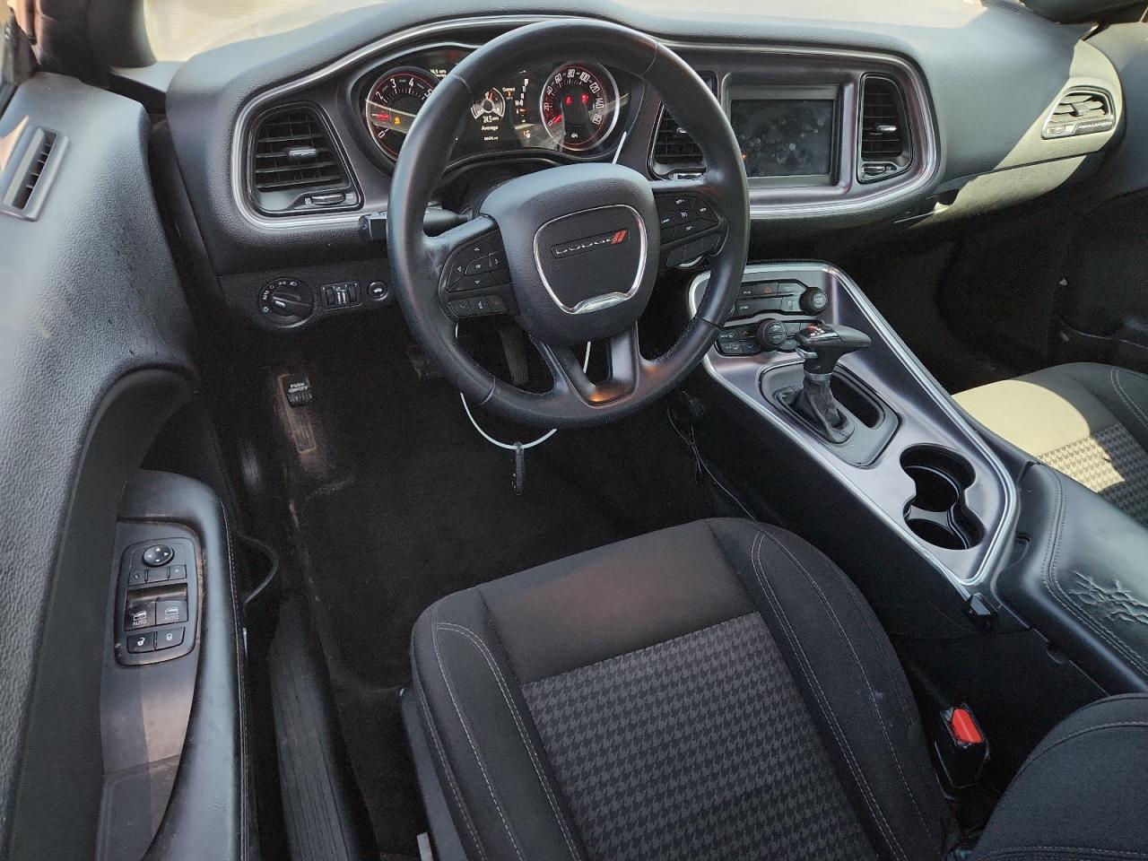 DODGE CHALLENGER SXT