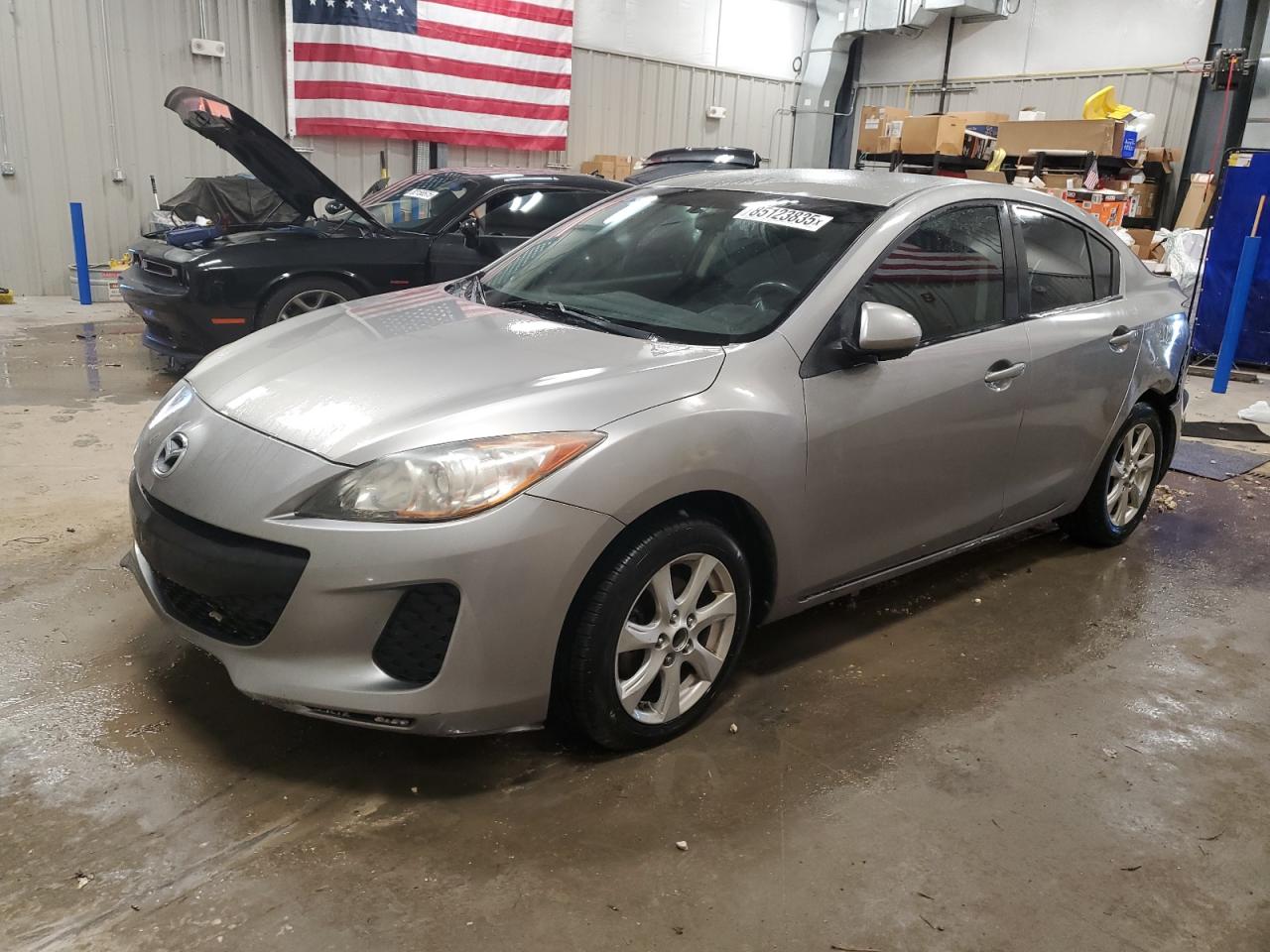 MAZDA 3 I