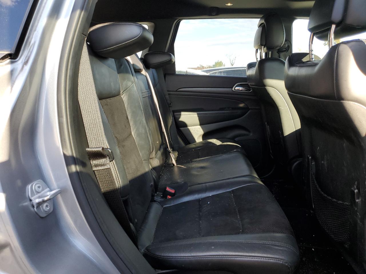 JEEP GRAND CHEROKEE LAREDO