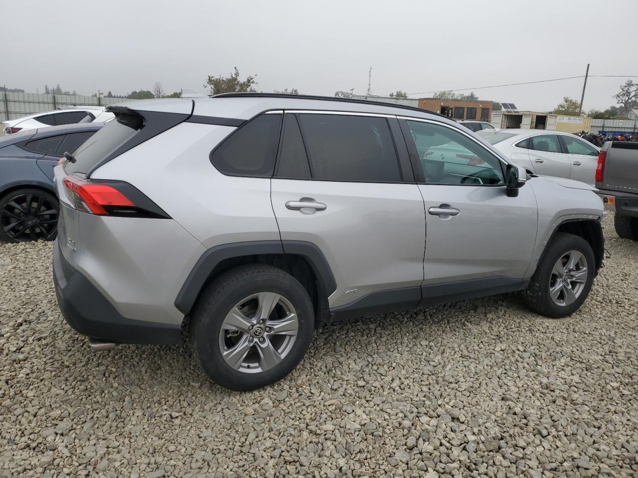 TOYOTA RAV4 XLE
