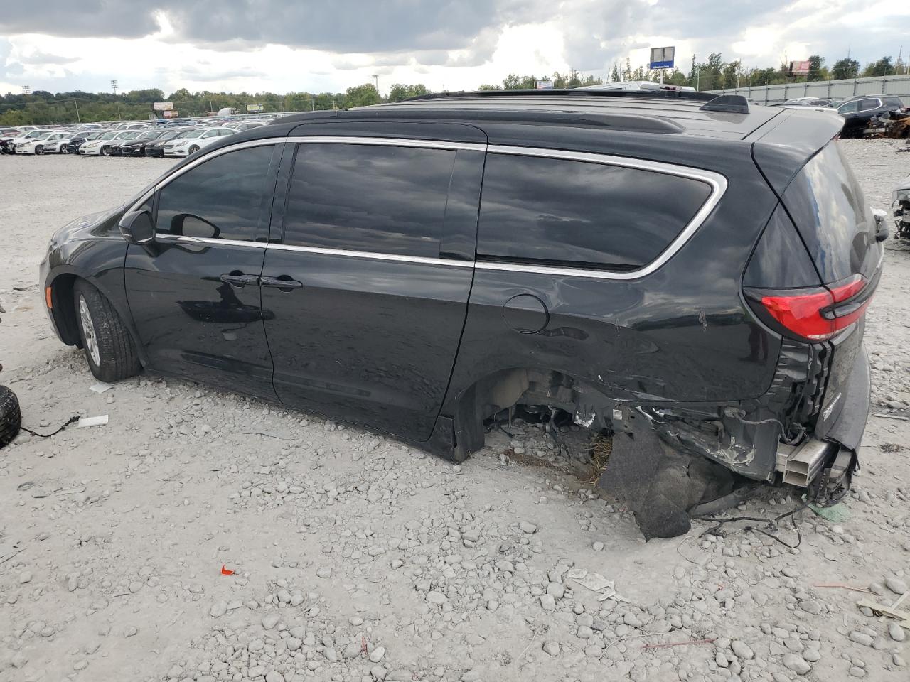 CHRYSLER PACIFICA TOURING L