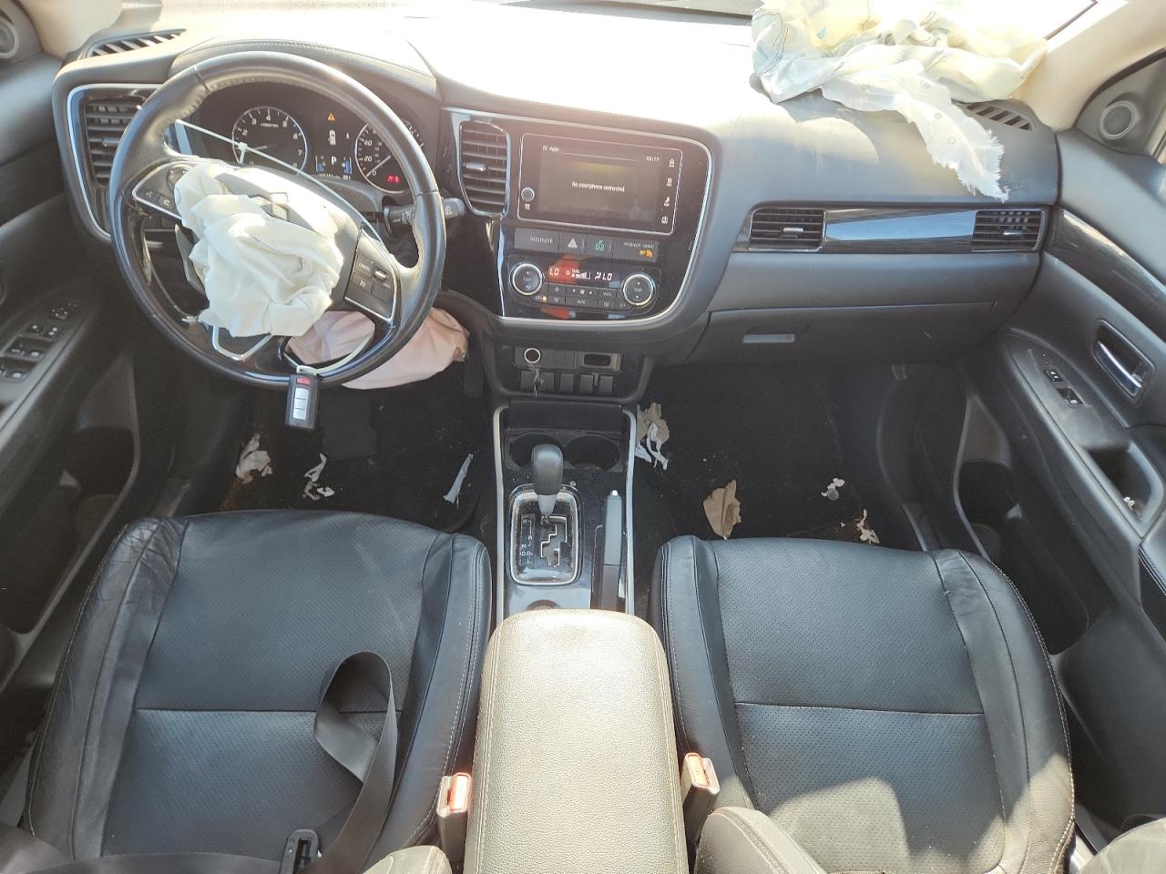 MITSUBISHI OUTLANDER SE