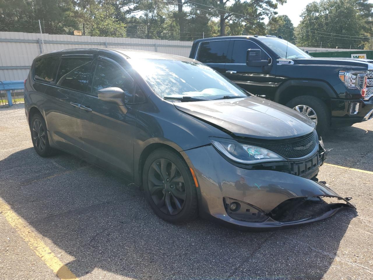 CHRYSLER PACIFICA TOURING PLUS