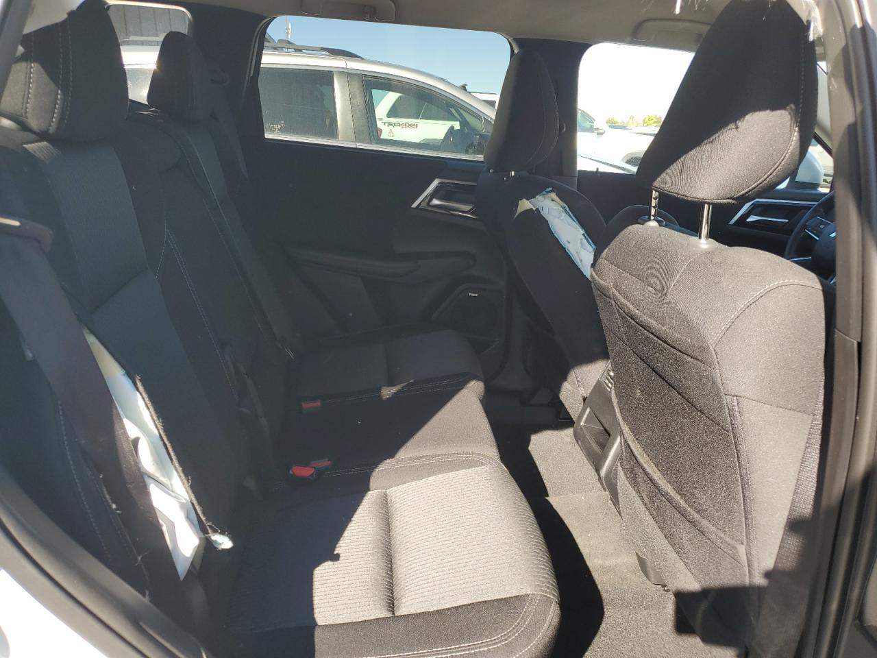 MITSUBISHI OUTLANDER ES