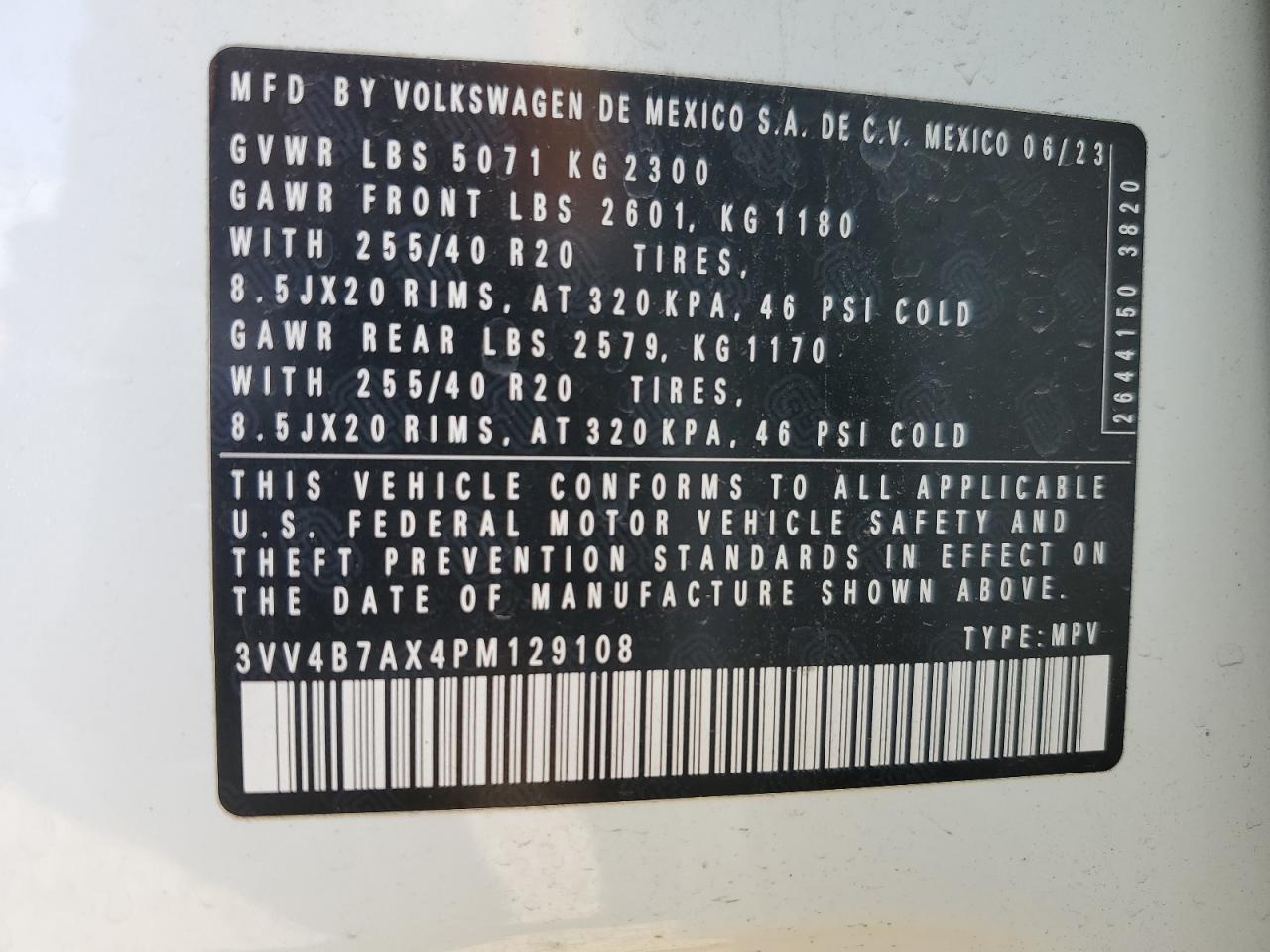 VOLKSWAGEN TIGUAN SEL R-LINE BLACK