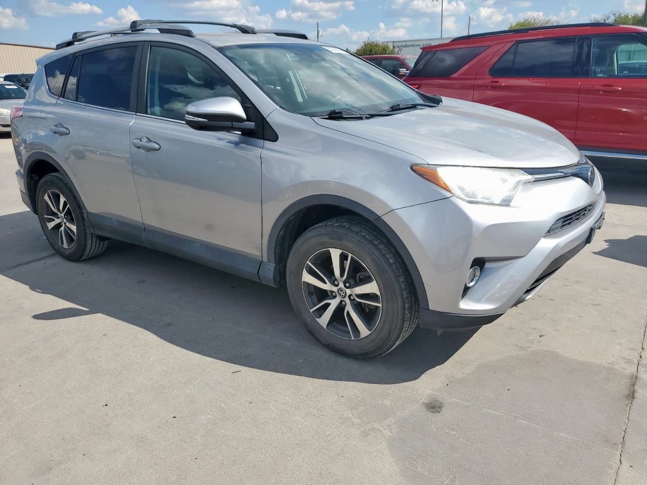 TOYOTA RAV4 XLE