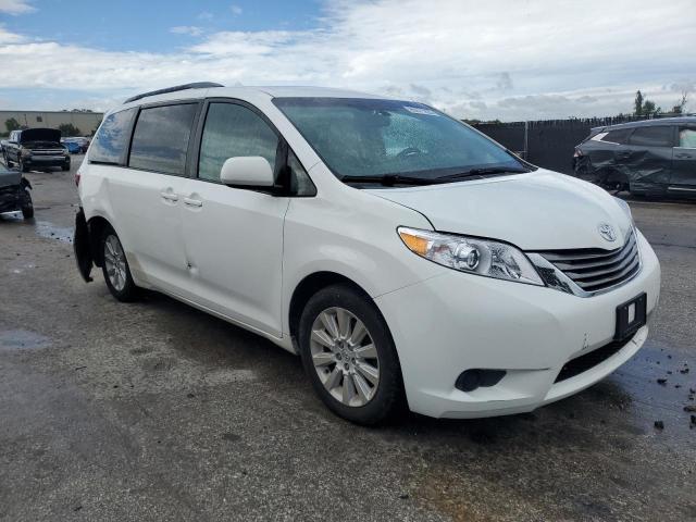 2015 TOYOTA SIENNA LE 5TDJK3DCXFS105252