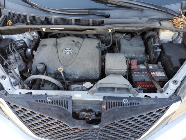 2017 TOYOTA SIENNA SE 5TDXZ3DC1HS801135