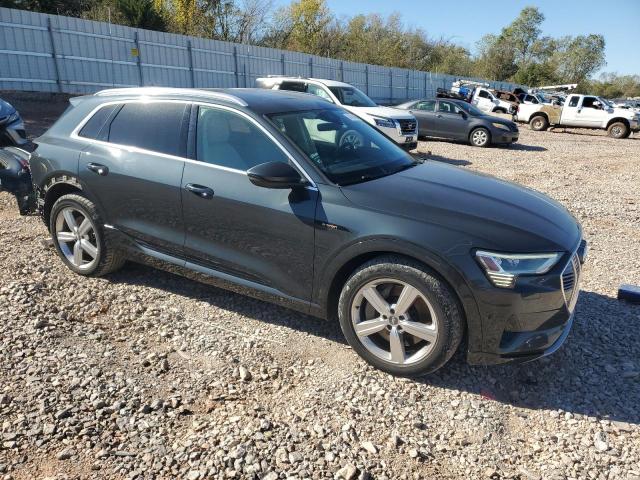 2019 AUDI E-TRON PRE WA1VAAGE8KB010044