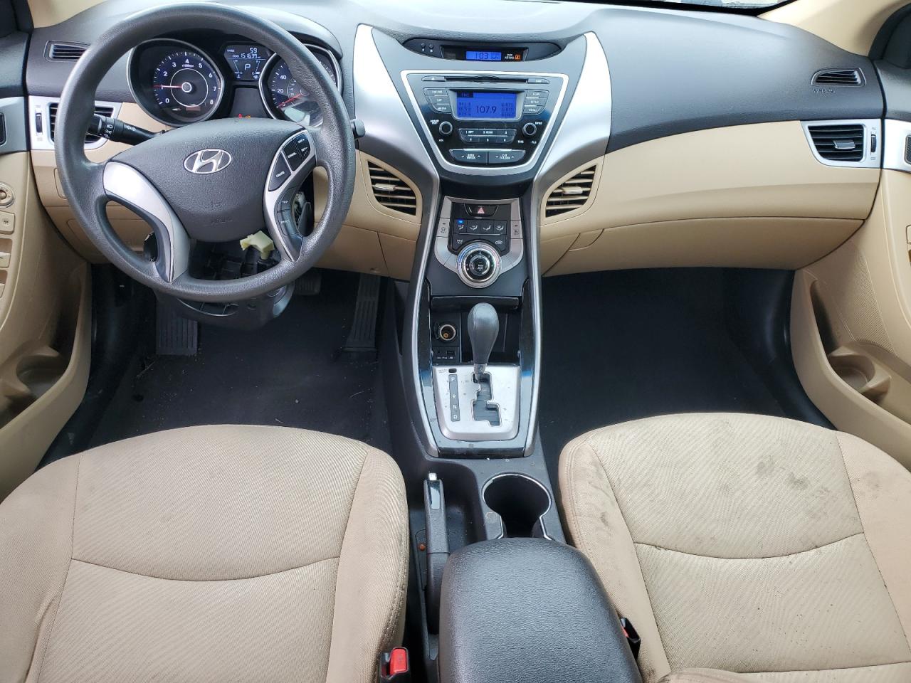 HYUNDAI ELANTRA GLS