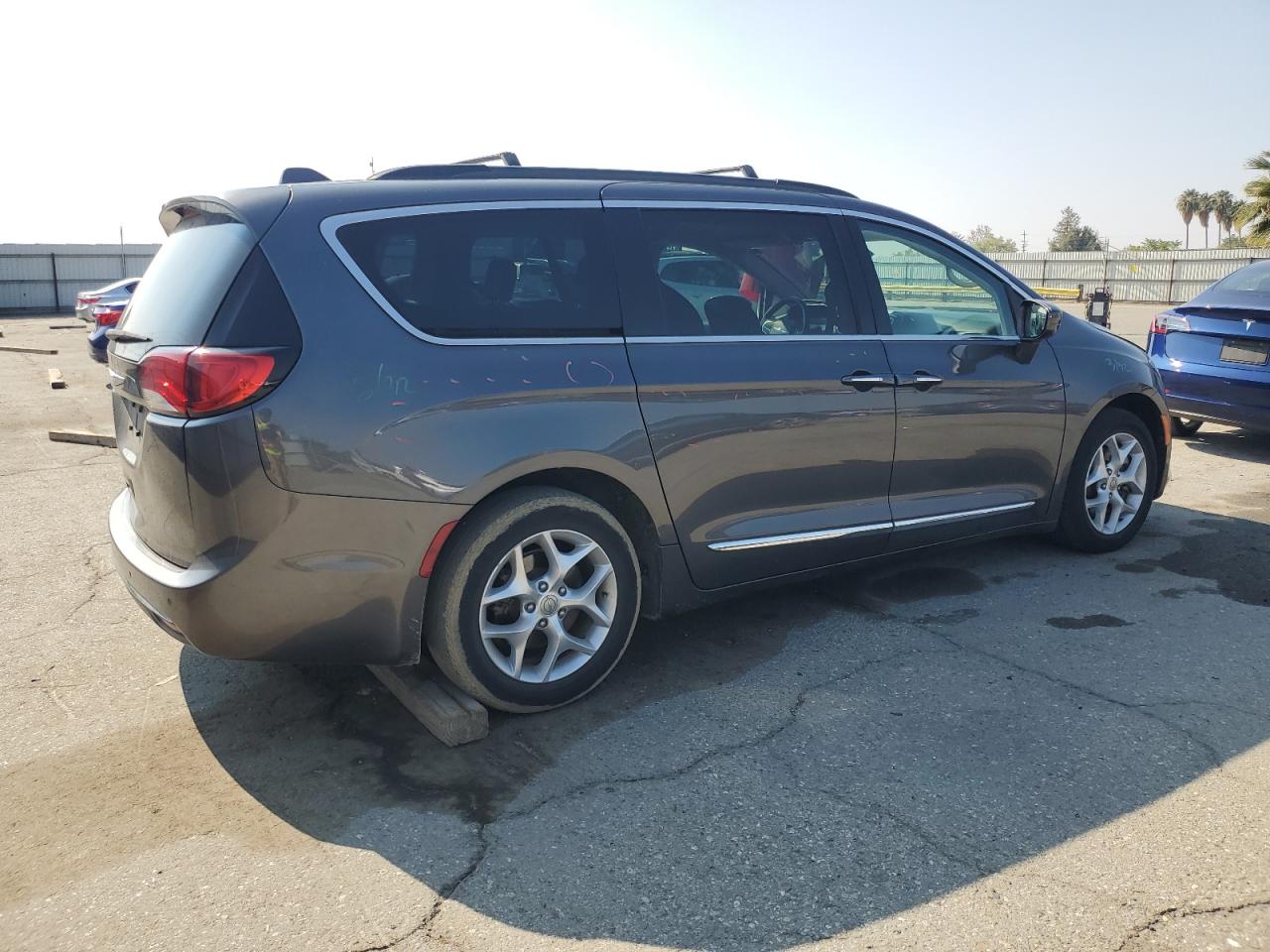CHRYSLER PACIFICA TOURING L