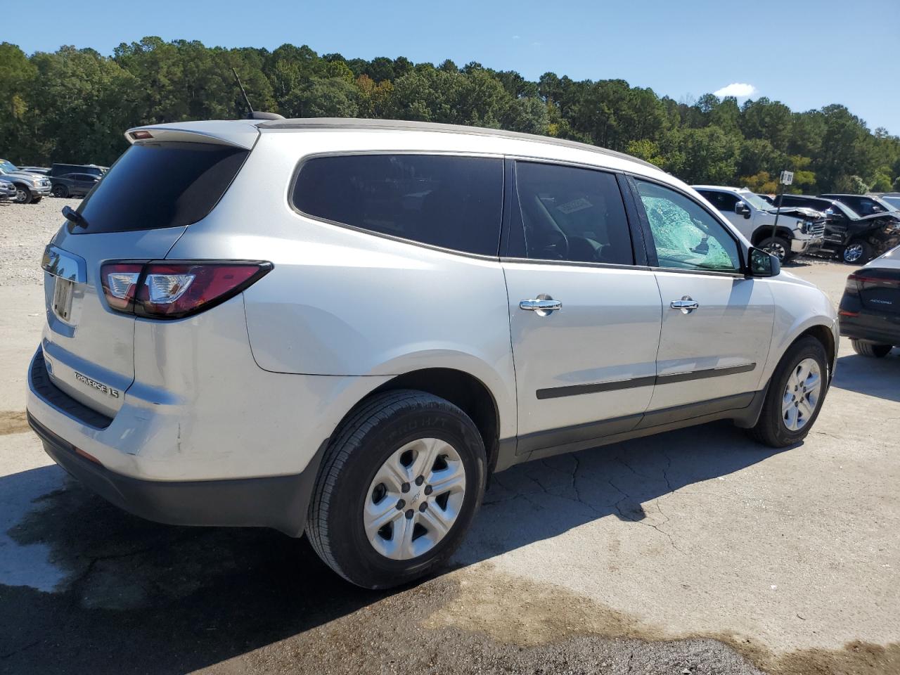 CHEVROLET TRAVERSE LS