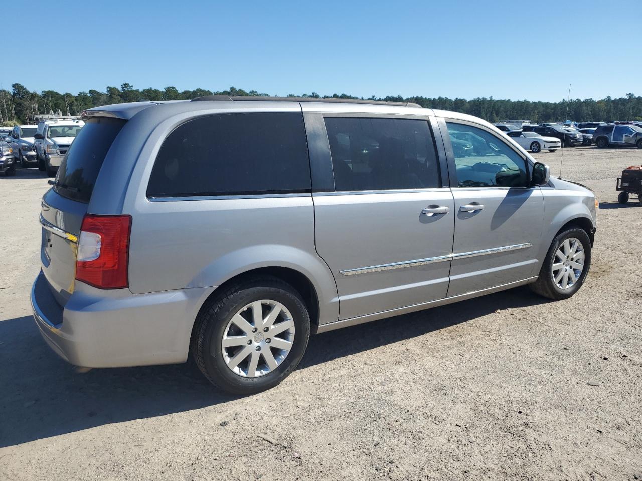 CHRYSLER TOWN & COUNTRY TOURING