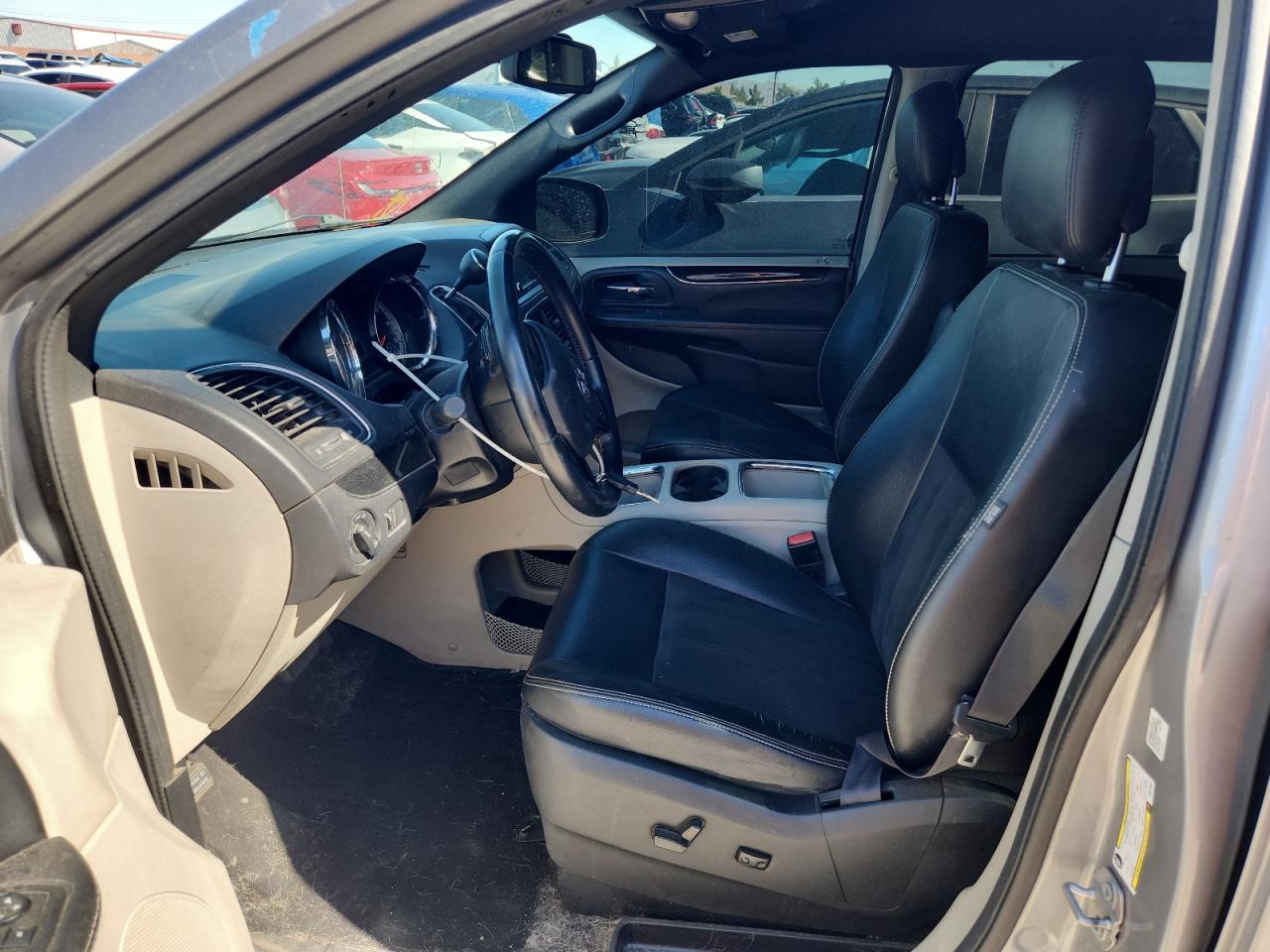 Lot #3311858187 2019 DODGE GRAND CARA