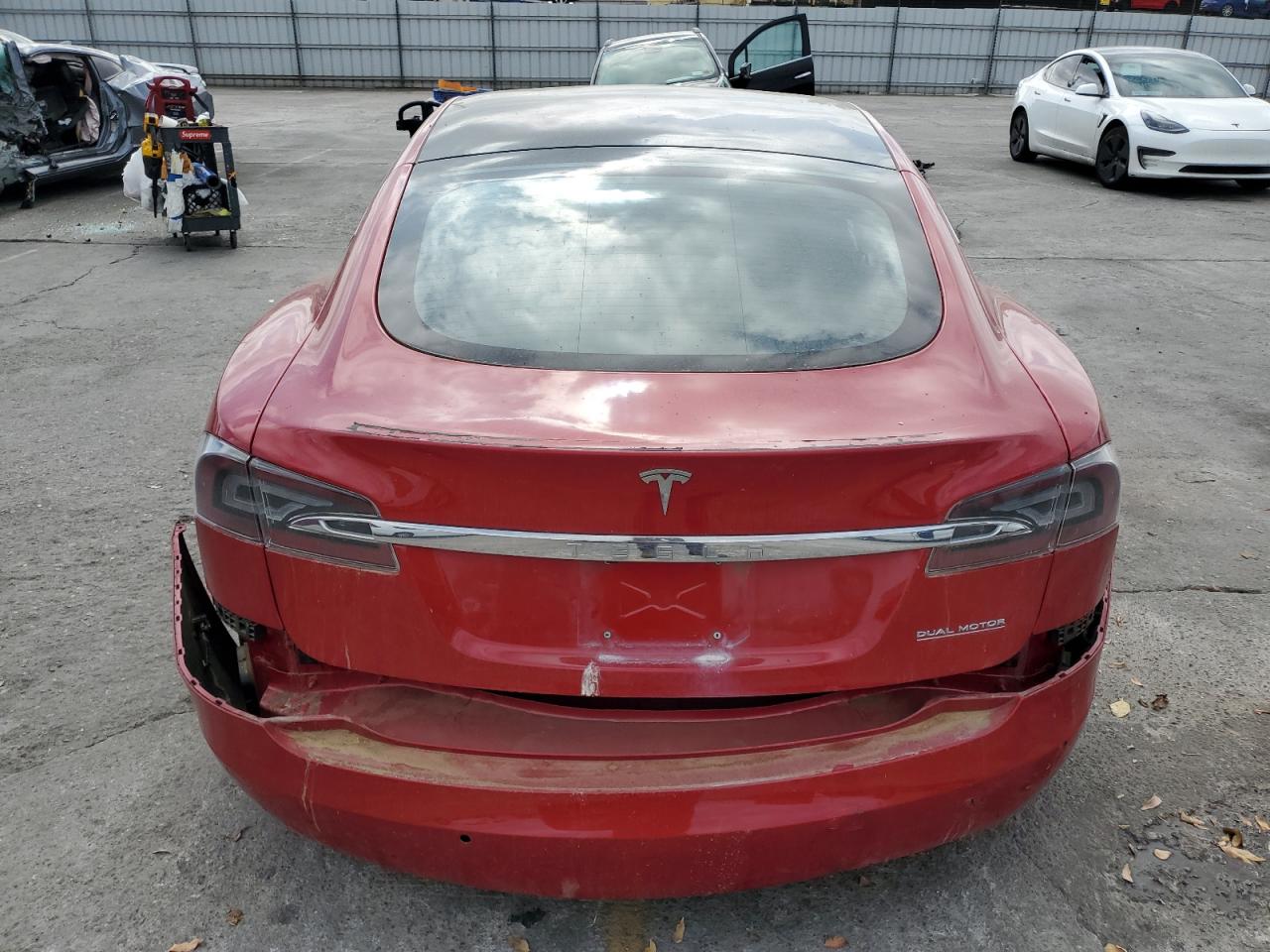 TESLA MODEL S