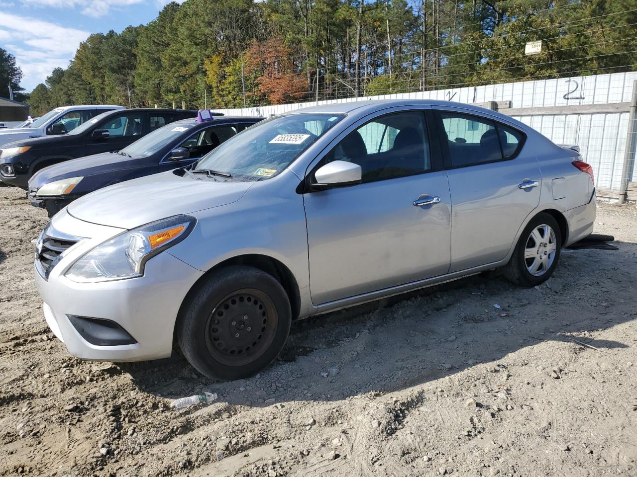 NISSAN VERSA S