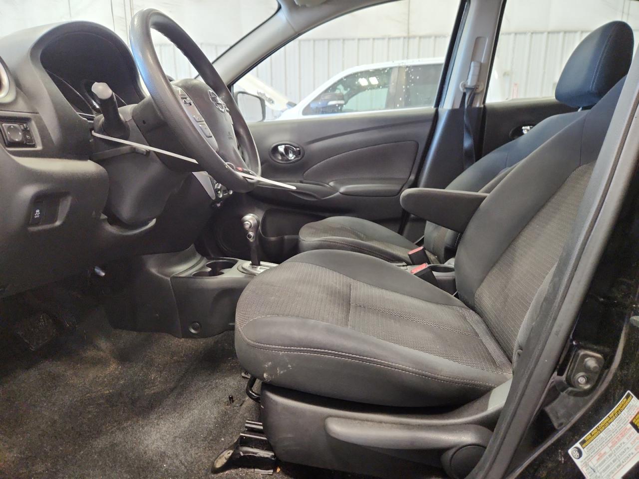 NISSAN VERSA S