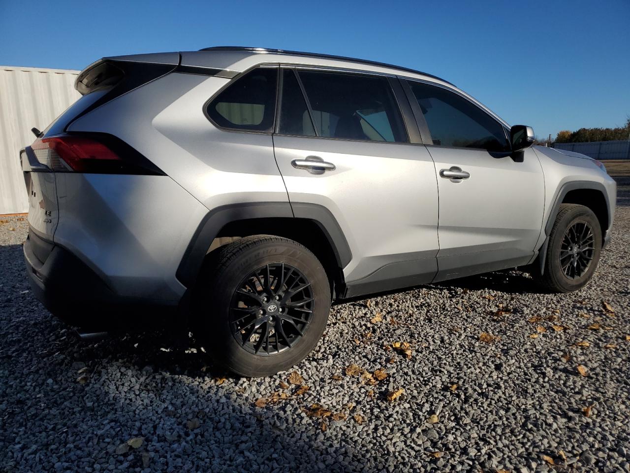 TOYOTA RAV4 LE