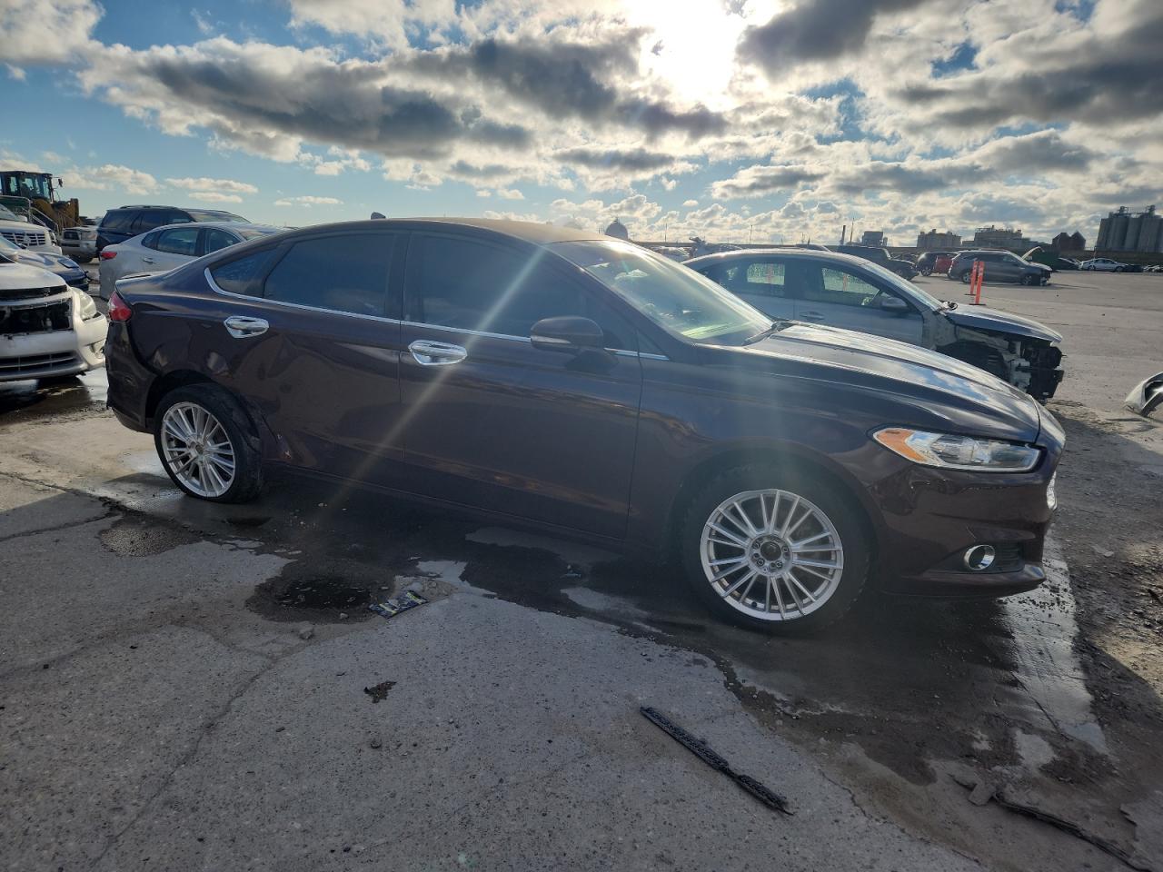 FORD FUSION SE