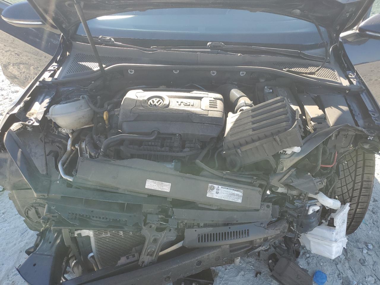 VOLKSWAGEN GOLF GTI S