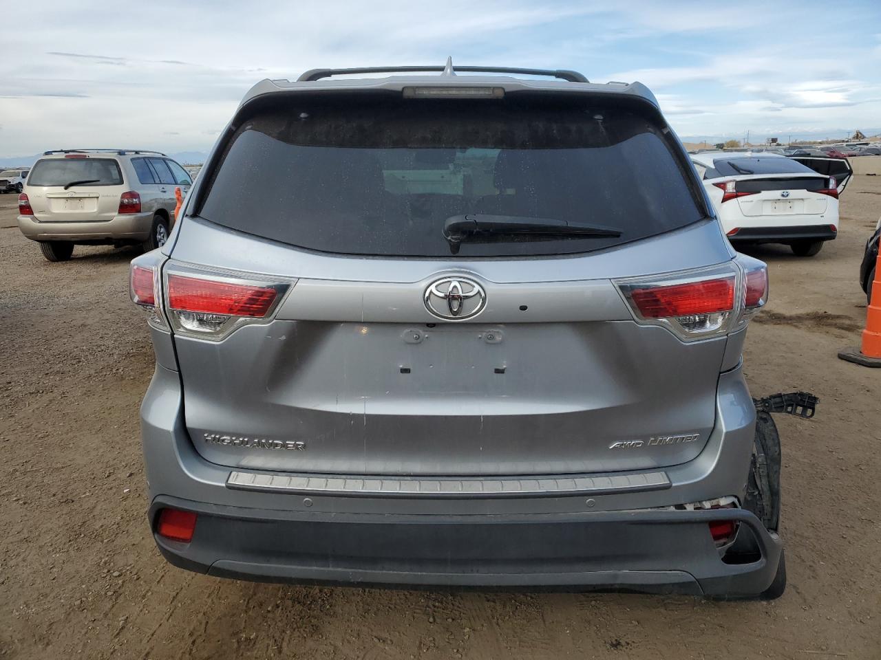 TOYOTA HIGHLANDER LIMITED