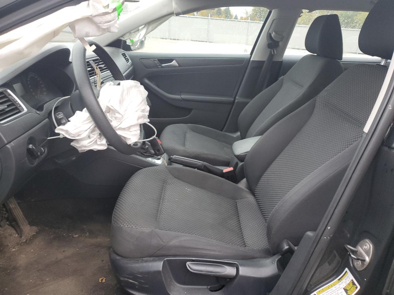 VOLKSWAGEN JETTA BASE