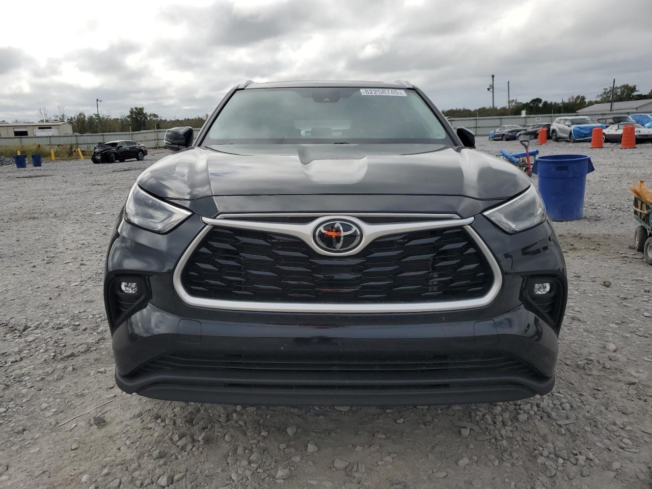 TOYOTA HIGHLANDER LE