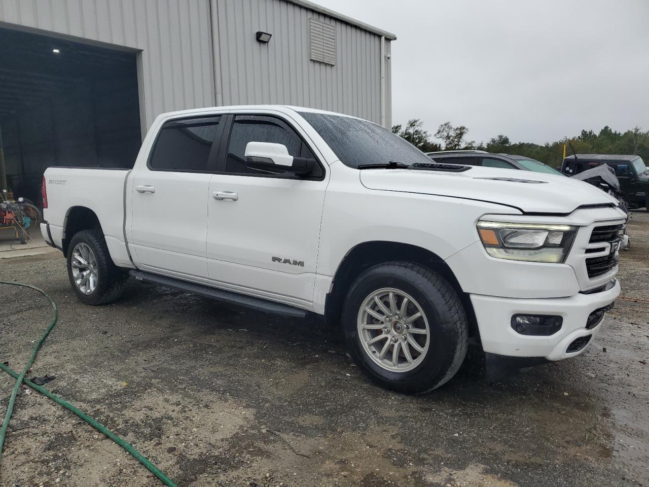 RAM 1500 LARAMIE