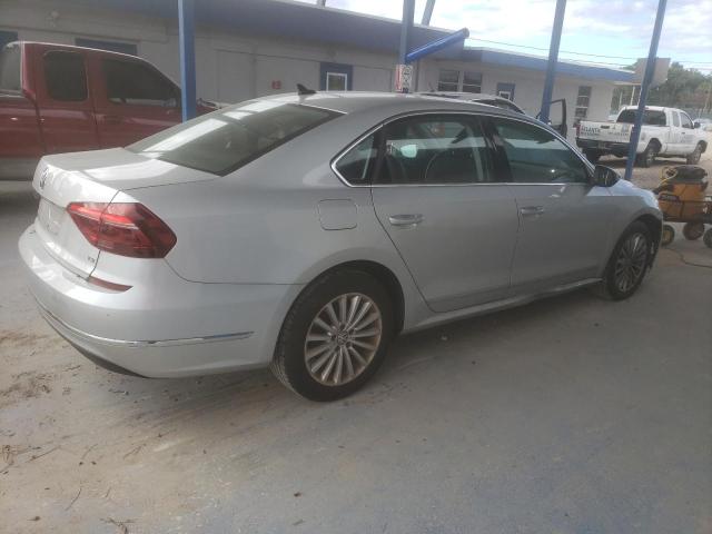 2017 VOLKSWAGEN PASSAT SE 1VWBT7A34HC024598