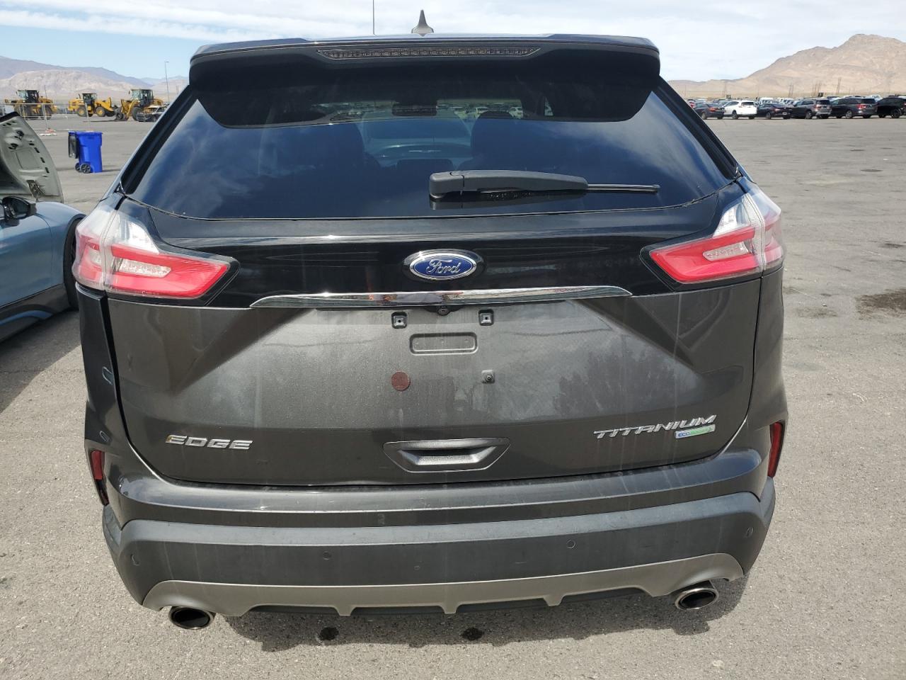 FORD EDGE TITANIUM