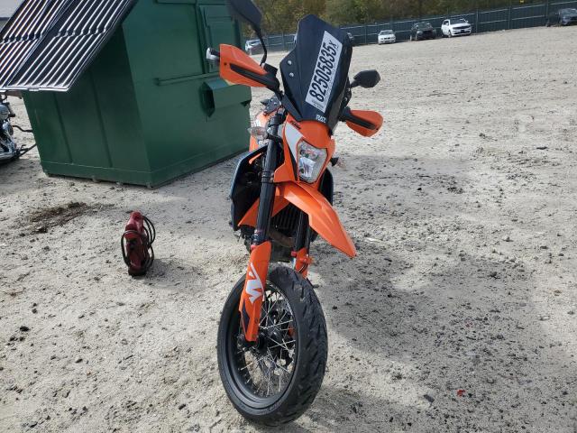 2023 KTM 690 SMC R VBKLSV409PM743384
