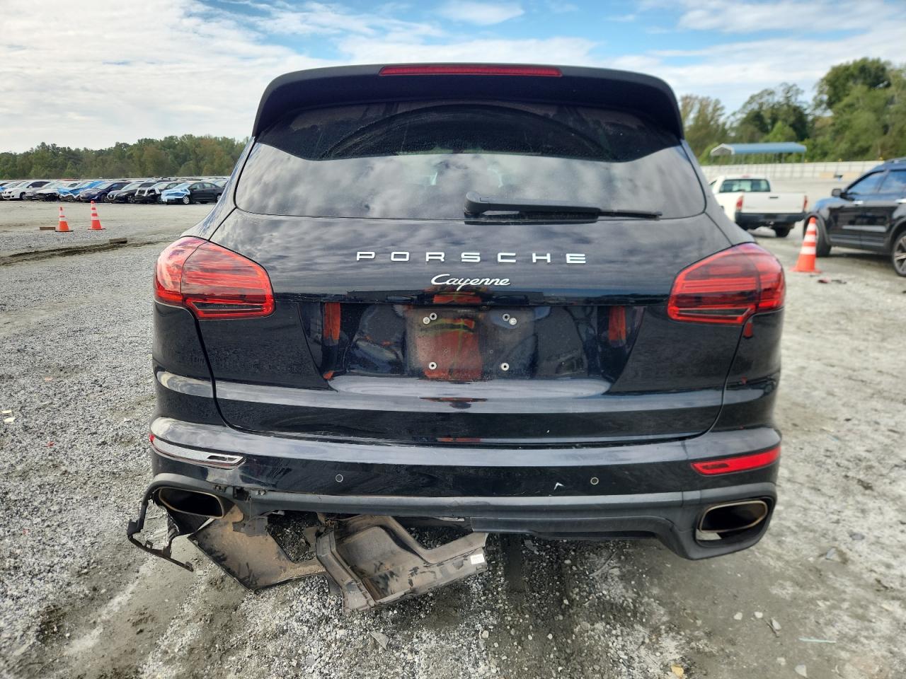 PORSCHE CAYENNE
