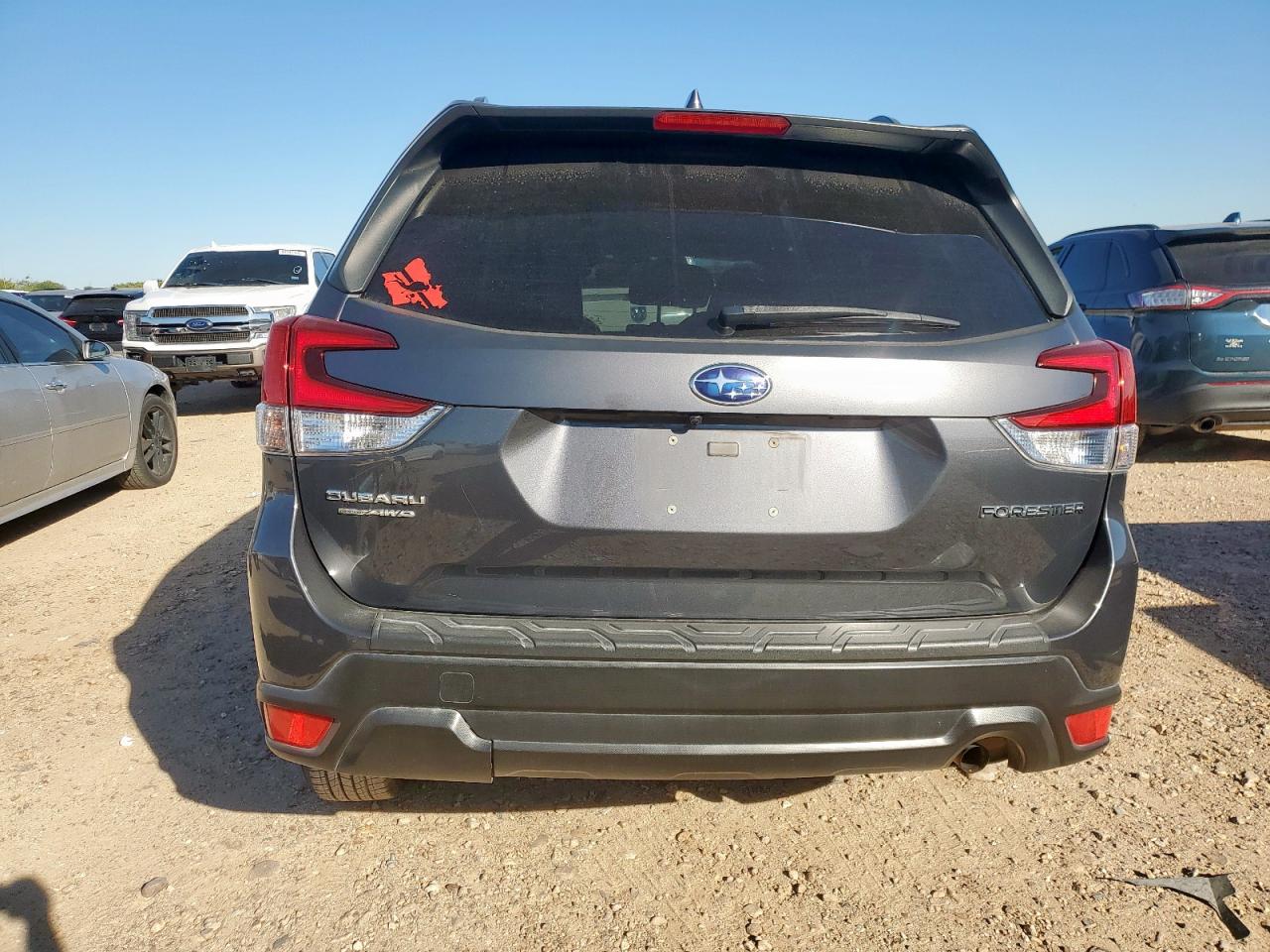 SUBARU FORESTER PREMIUM