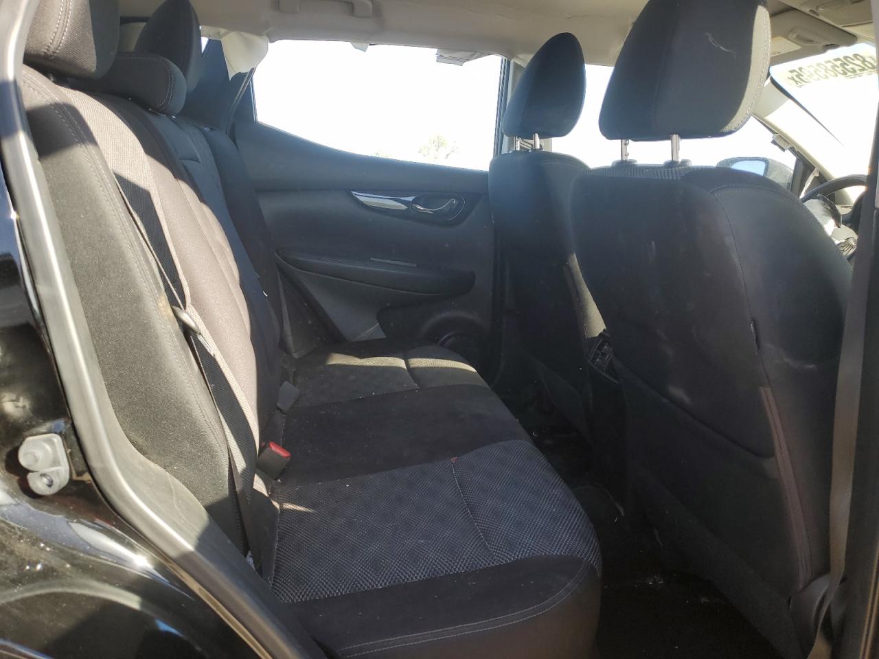 NISSAN ROGUE SPORT S