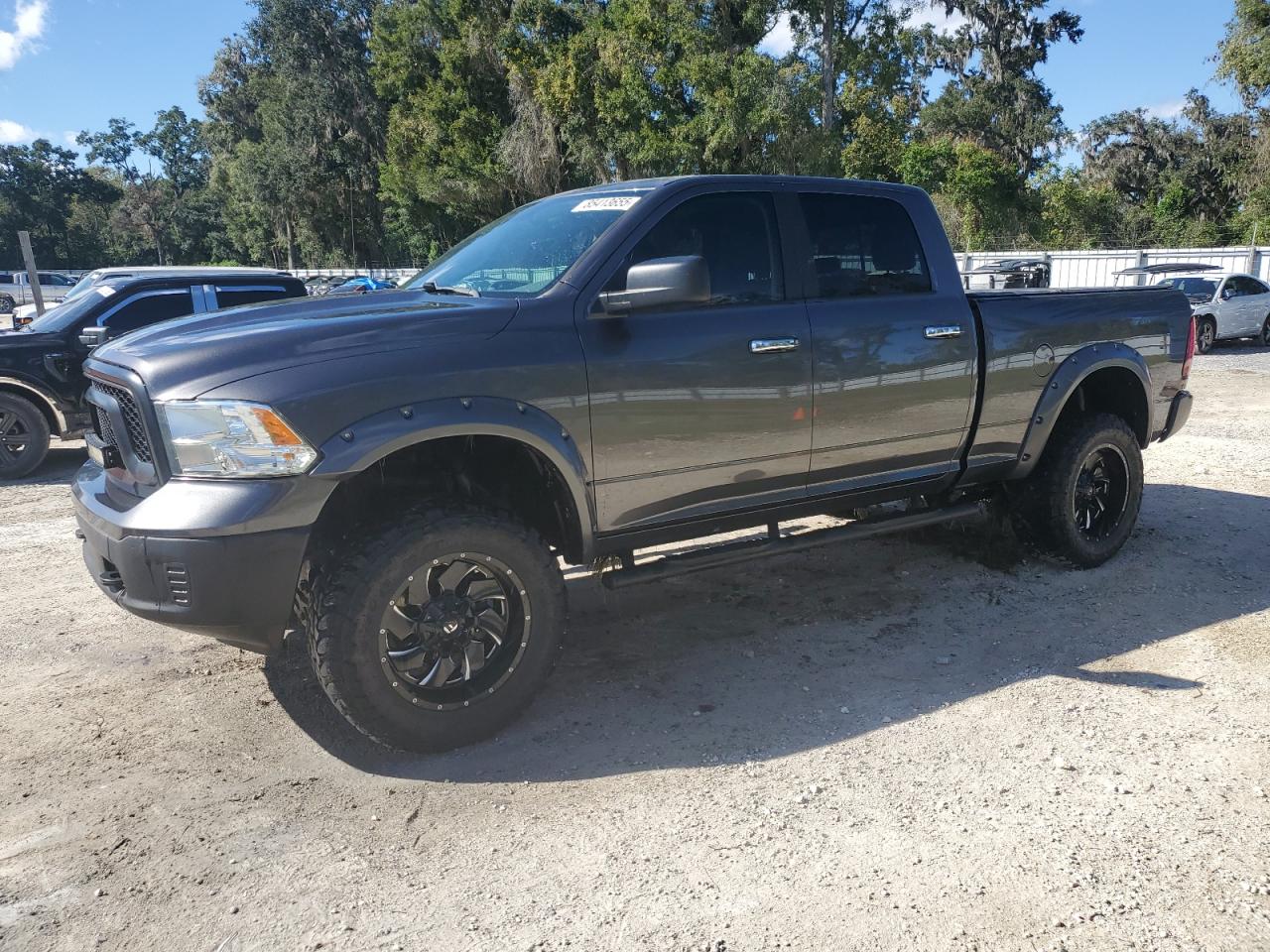 RAM 1500 SLT