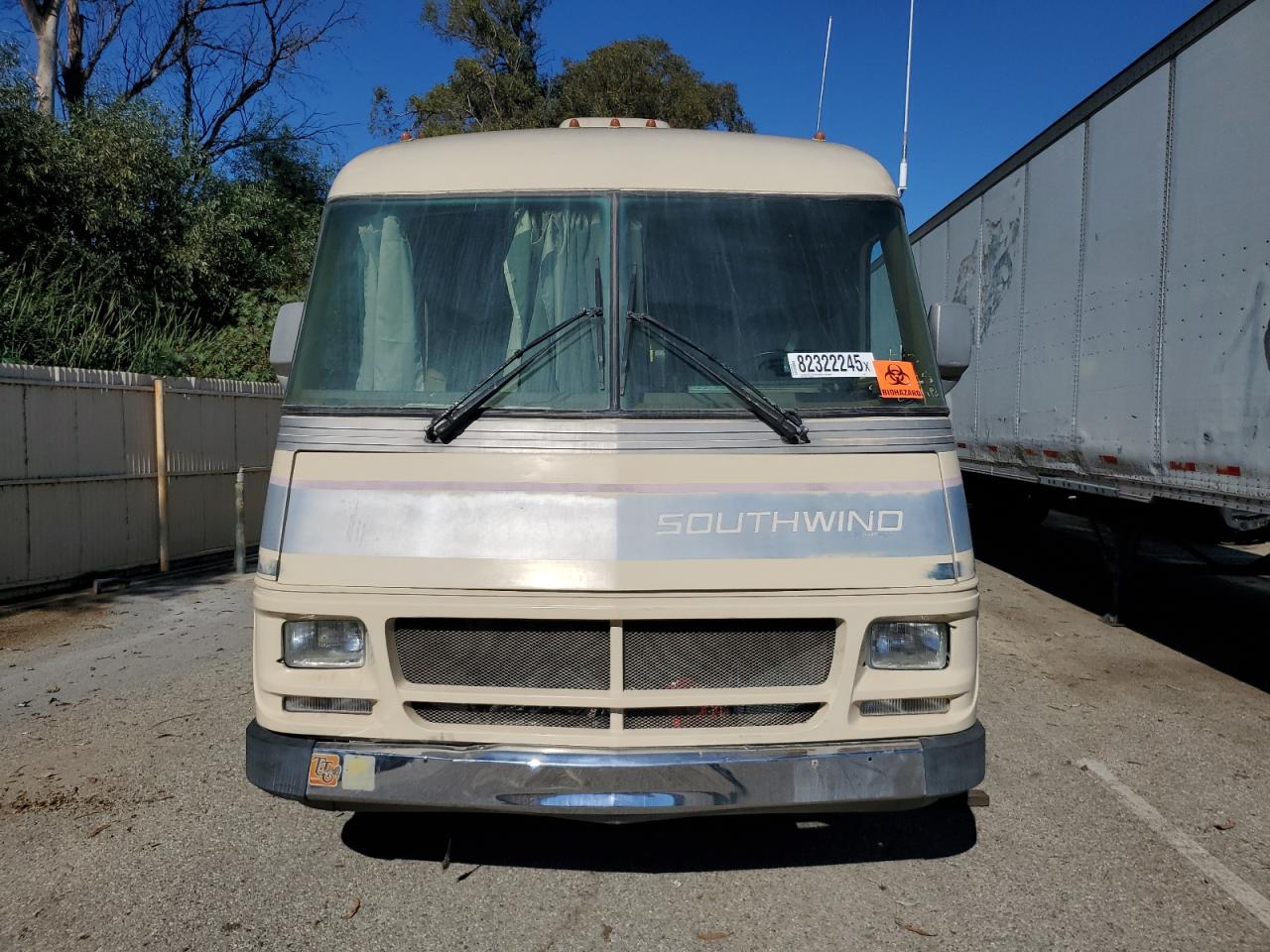 Lot #3286830220 1998 FLEETWOOD SOUTHWIND