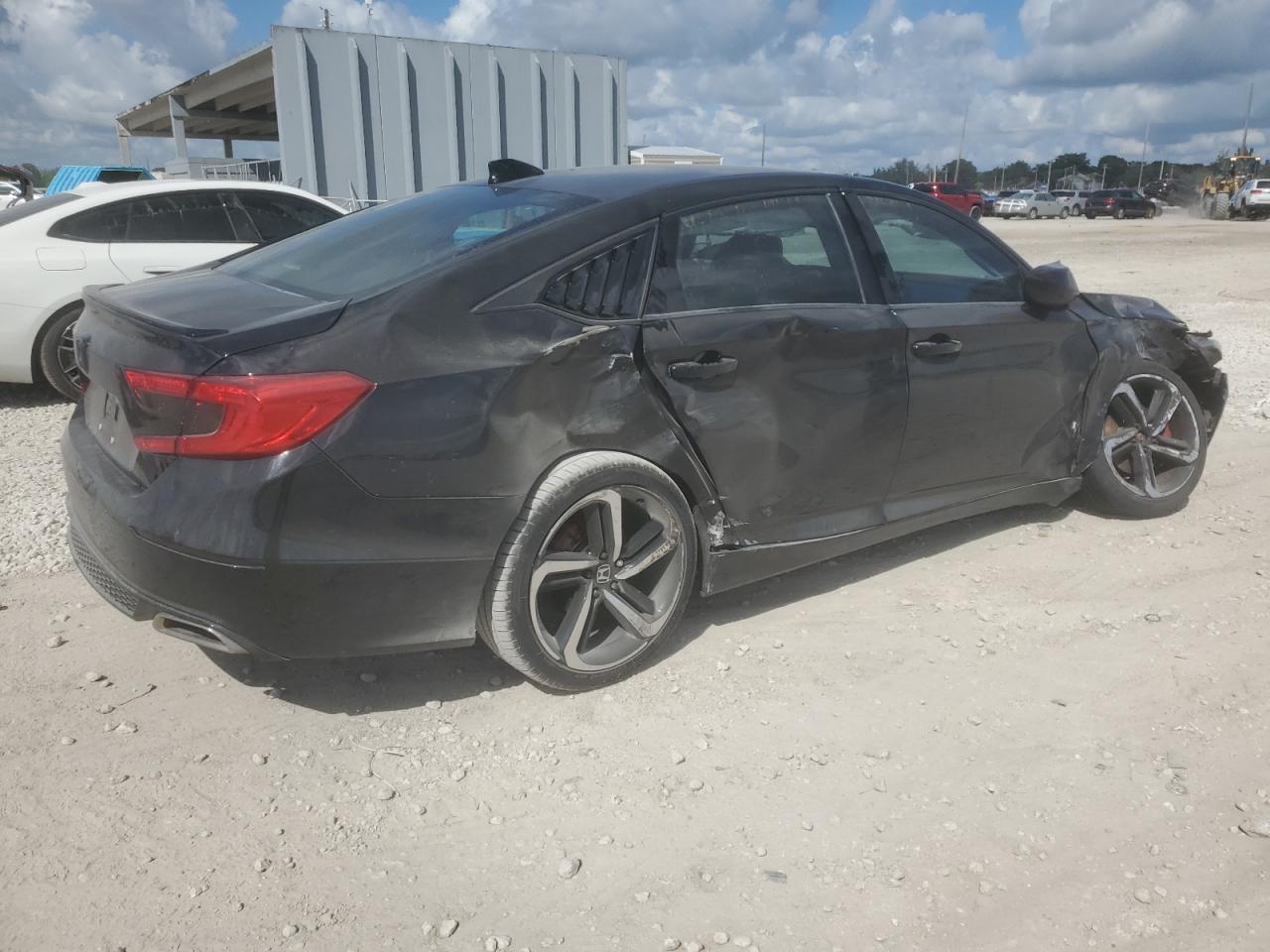 Lot #3315925083 2018 HONDA ACCORD SPO