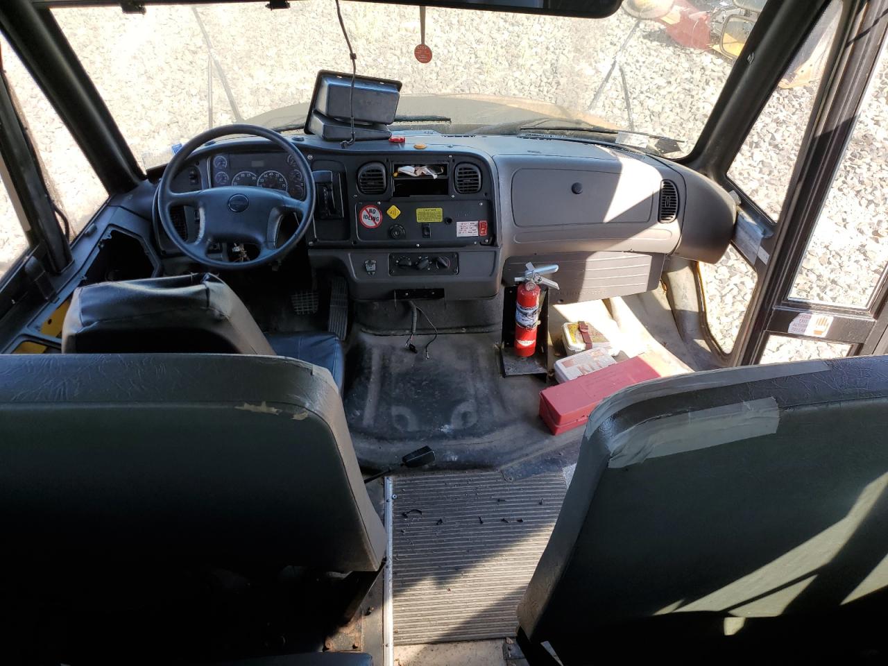 Lot #3276985301 2011 FREIGHTLINER SAF-T-LINER C2