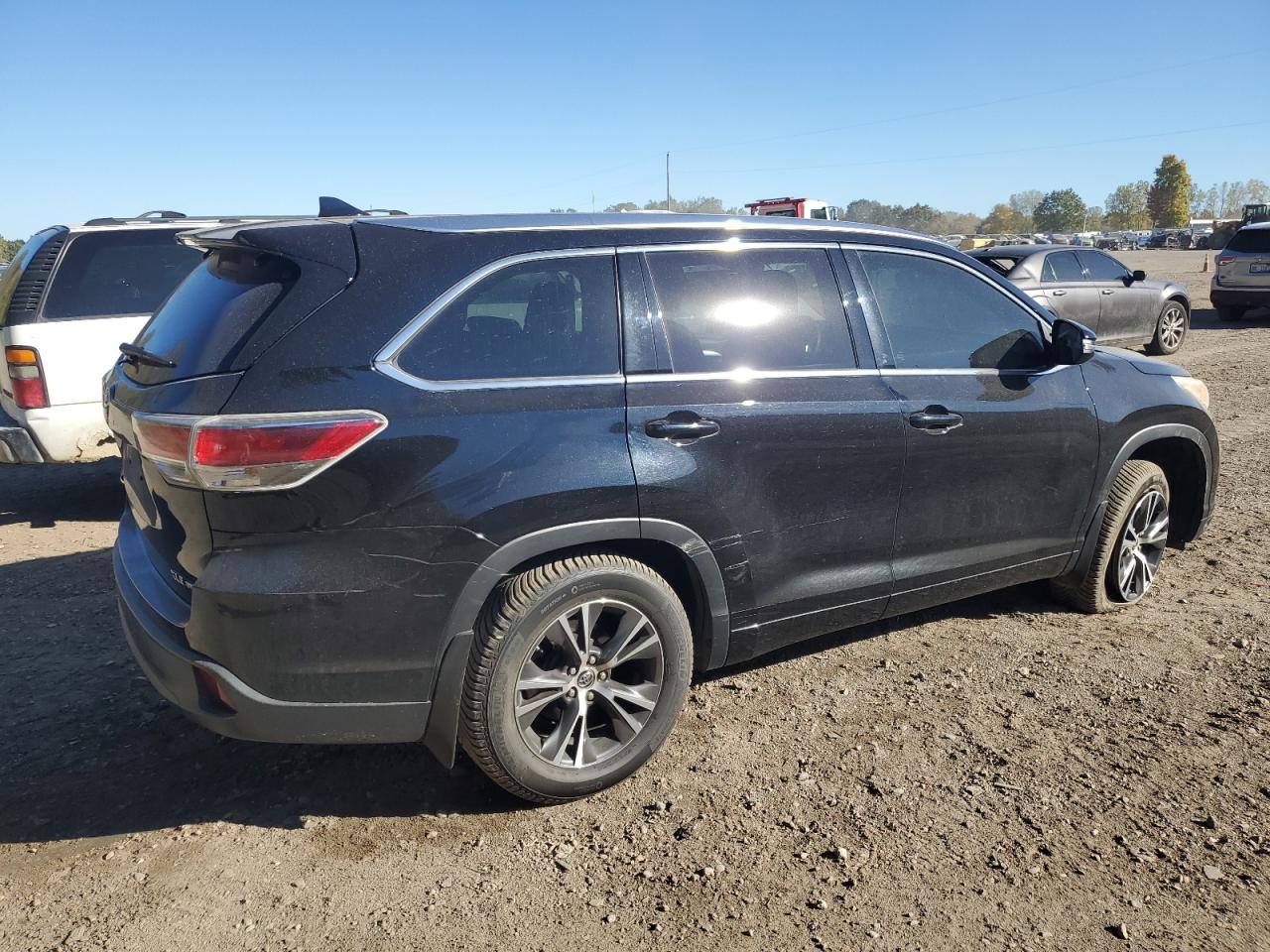 Lot #3315659782 2016 TOYOTA HIGHLANDER
