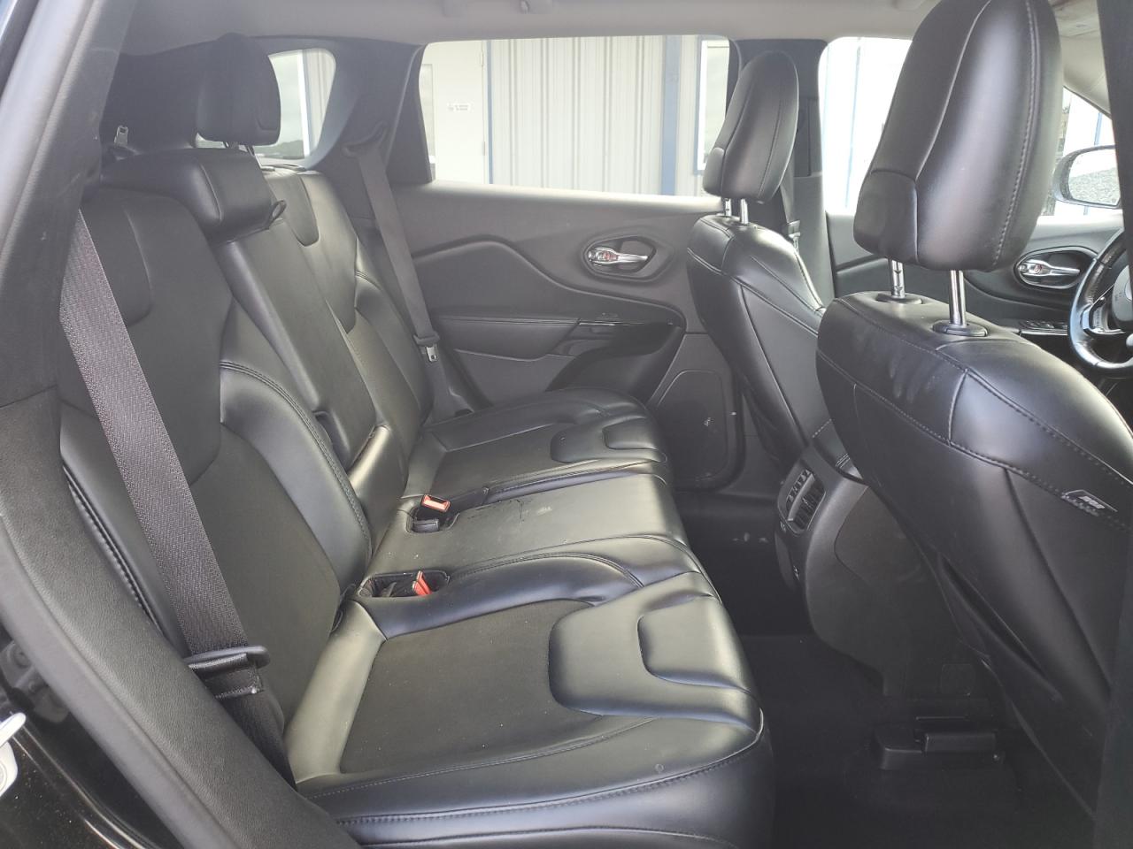 JEEP GRAND CHEROKEE LATITUDE PLUS