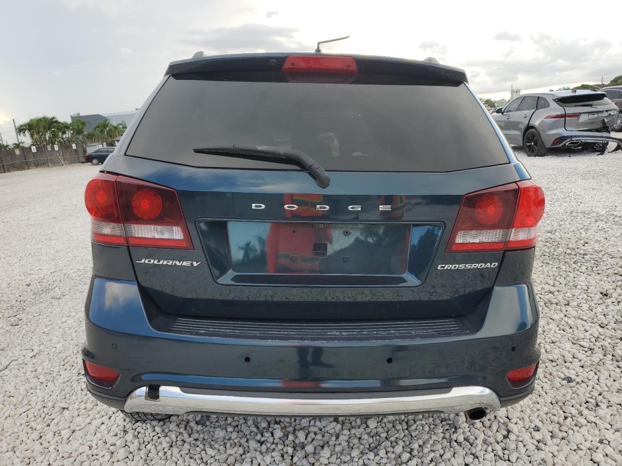 DODGE JOURNEY CROSSROAD
