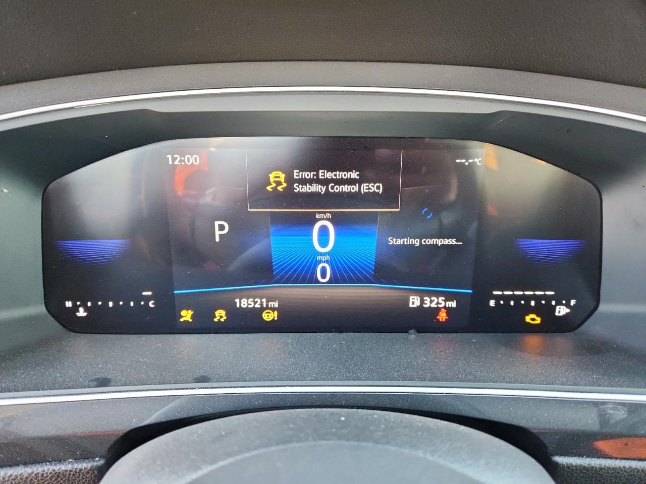 VOLKSWAGEN TIGUAN SE