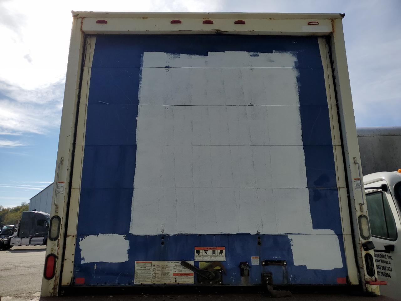 Lot #3280378958 2015 INTERNATIONAL 4000 4300