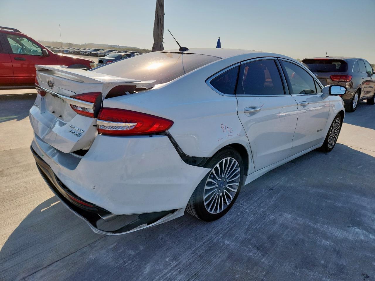 FORD FUSION TITANIUM HEV