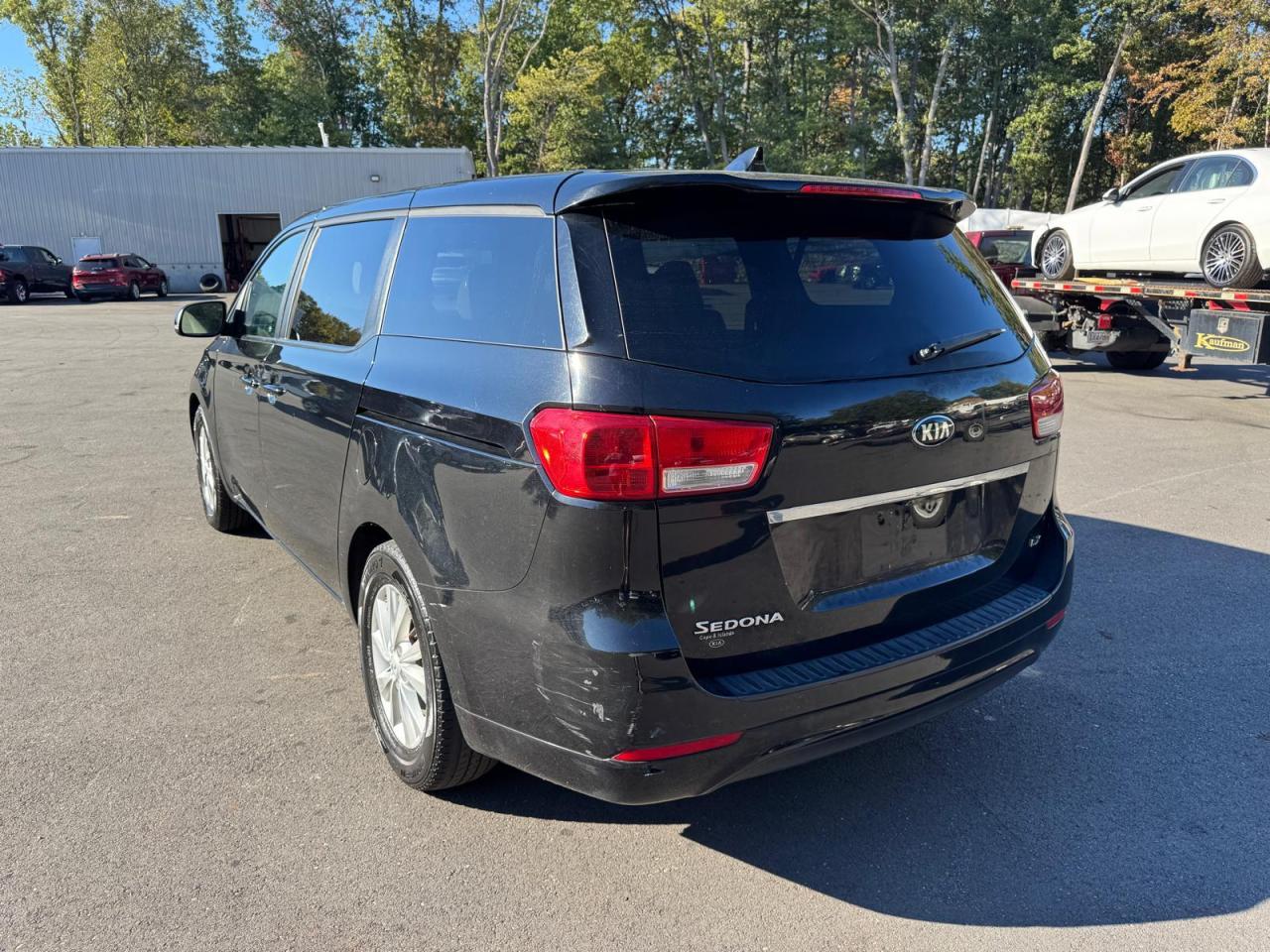Lot #3260413595 2017 KIA SEDONA LX