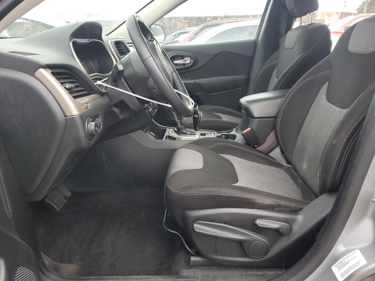 JEEP GRAND CHEROKEE LATITUDE